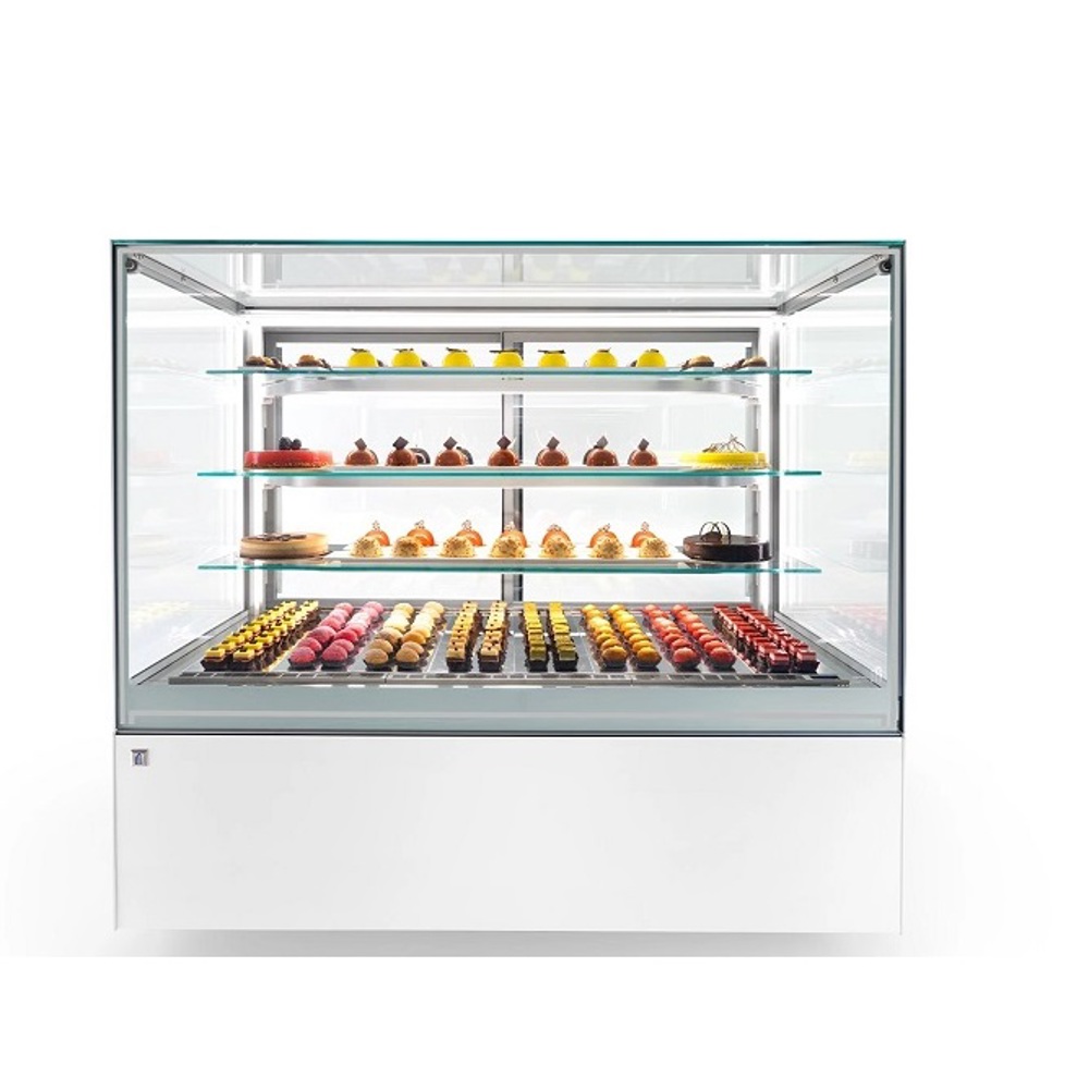 Pastry display 