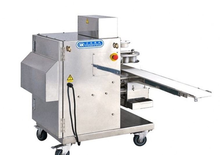 Machine à découper les produits empaillés