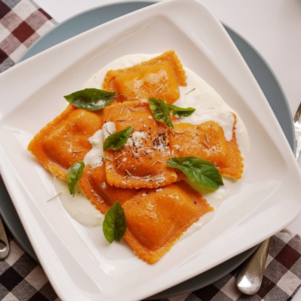 Máquina de empanadillas y productos rellenos